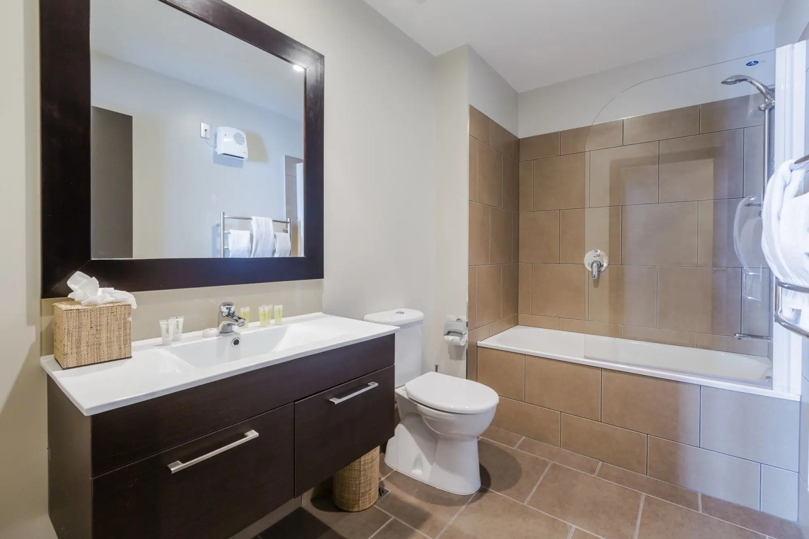 Queenstown Village Apartments