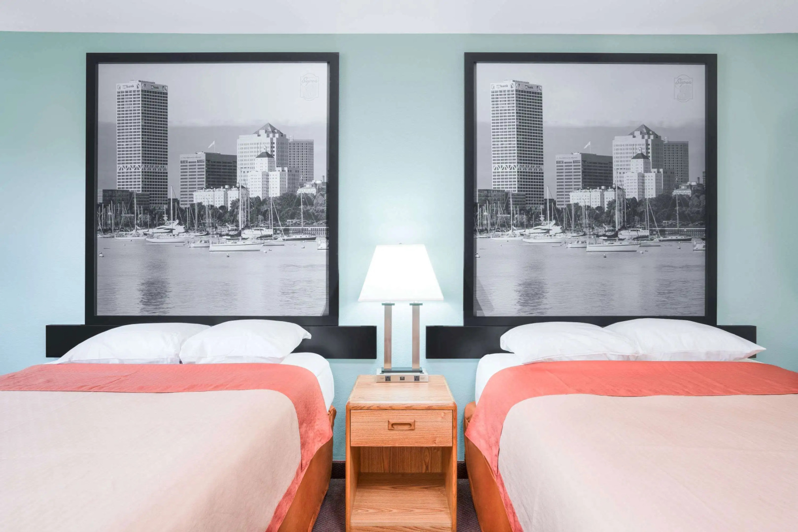 Super 8 by Wyndham Tomah Wisconsin