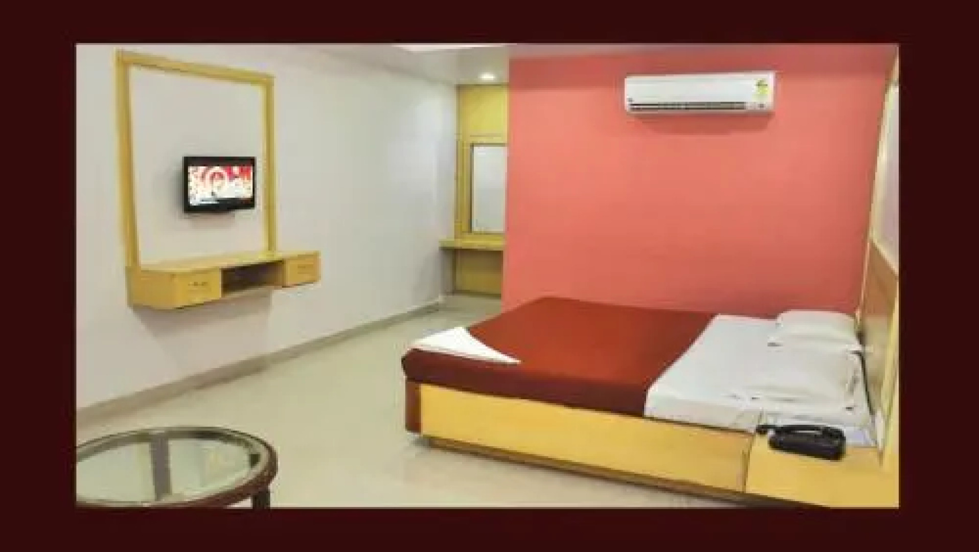 Hotel Mayura A/c