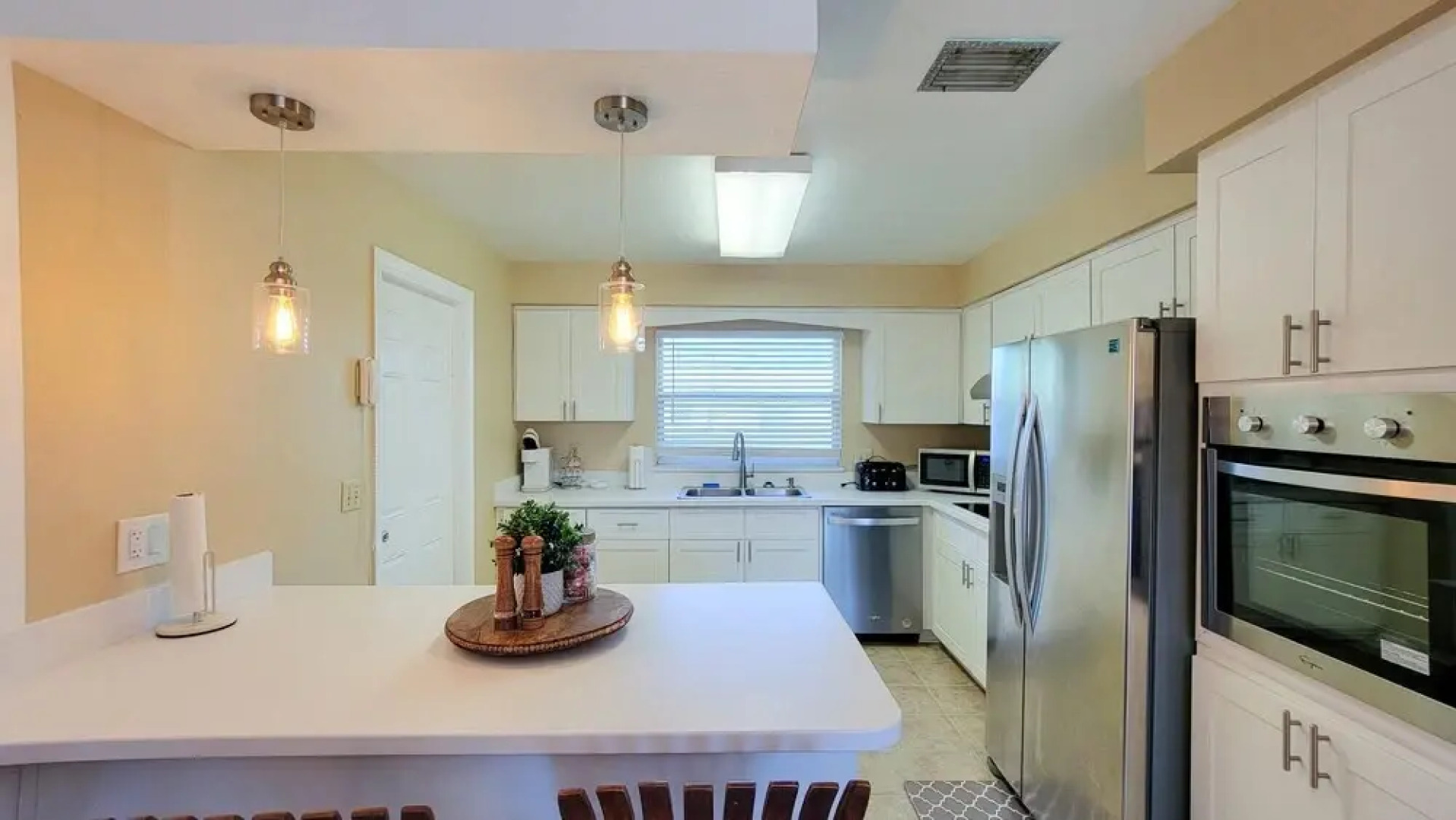 NEW Retro Relaxation in Stylish Rockledge Oasis