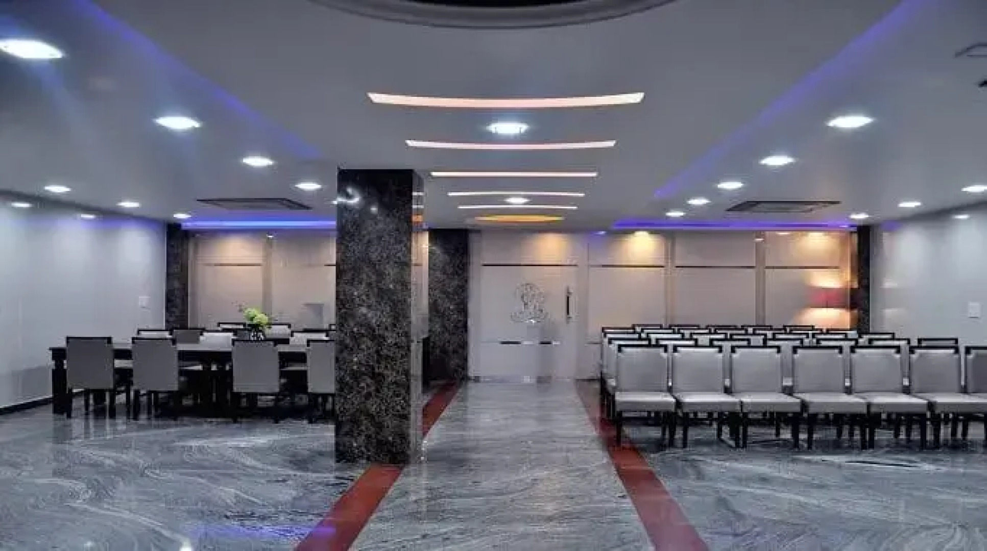 Razia Inn Hotel And Banquet