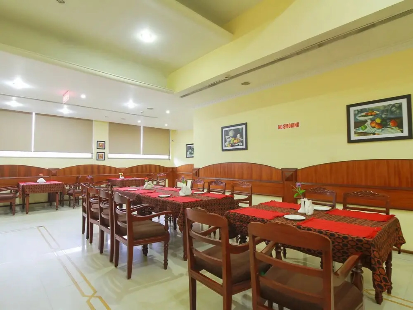 OYO 28567 Krishna Holiday Village