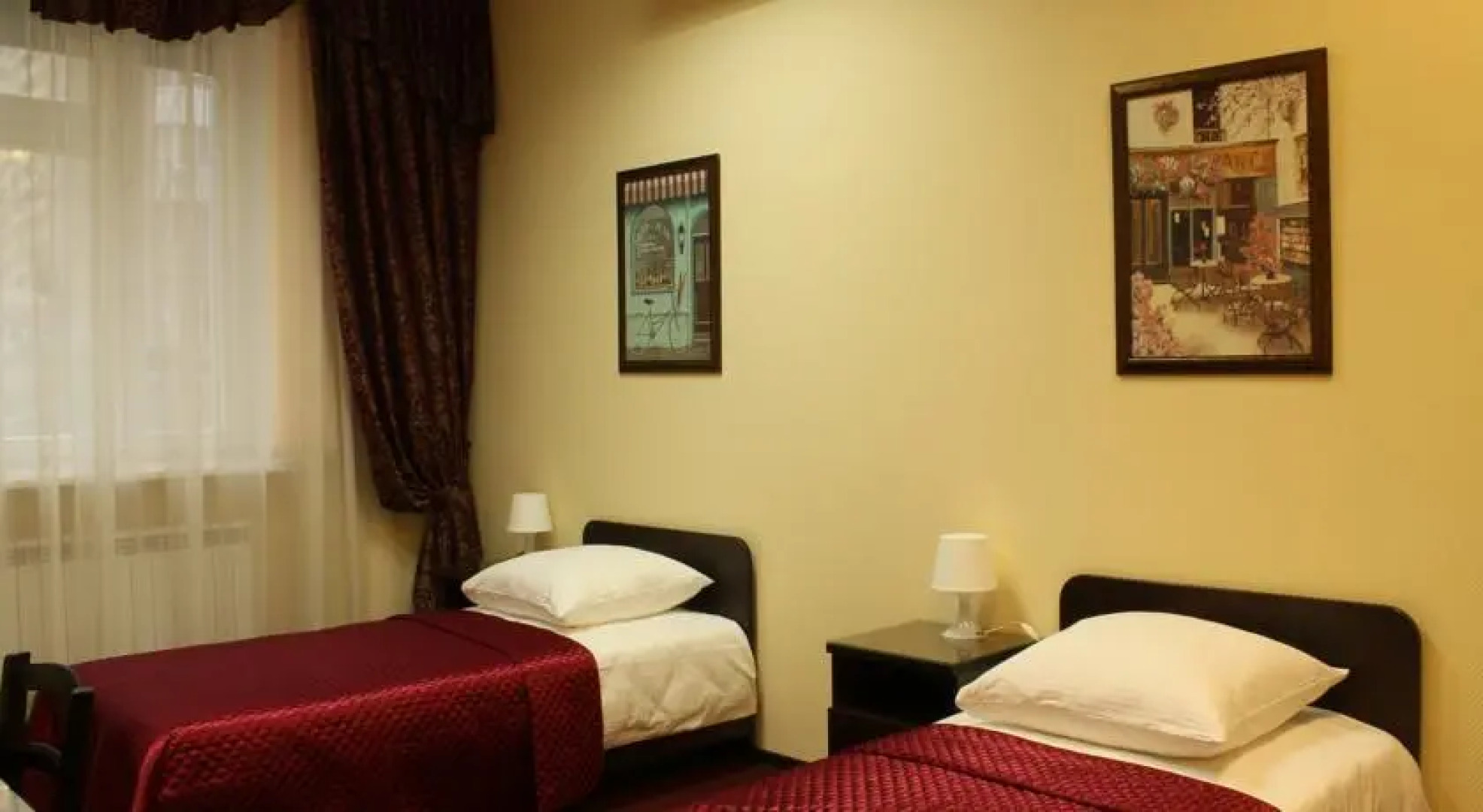 Отель Атлас