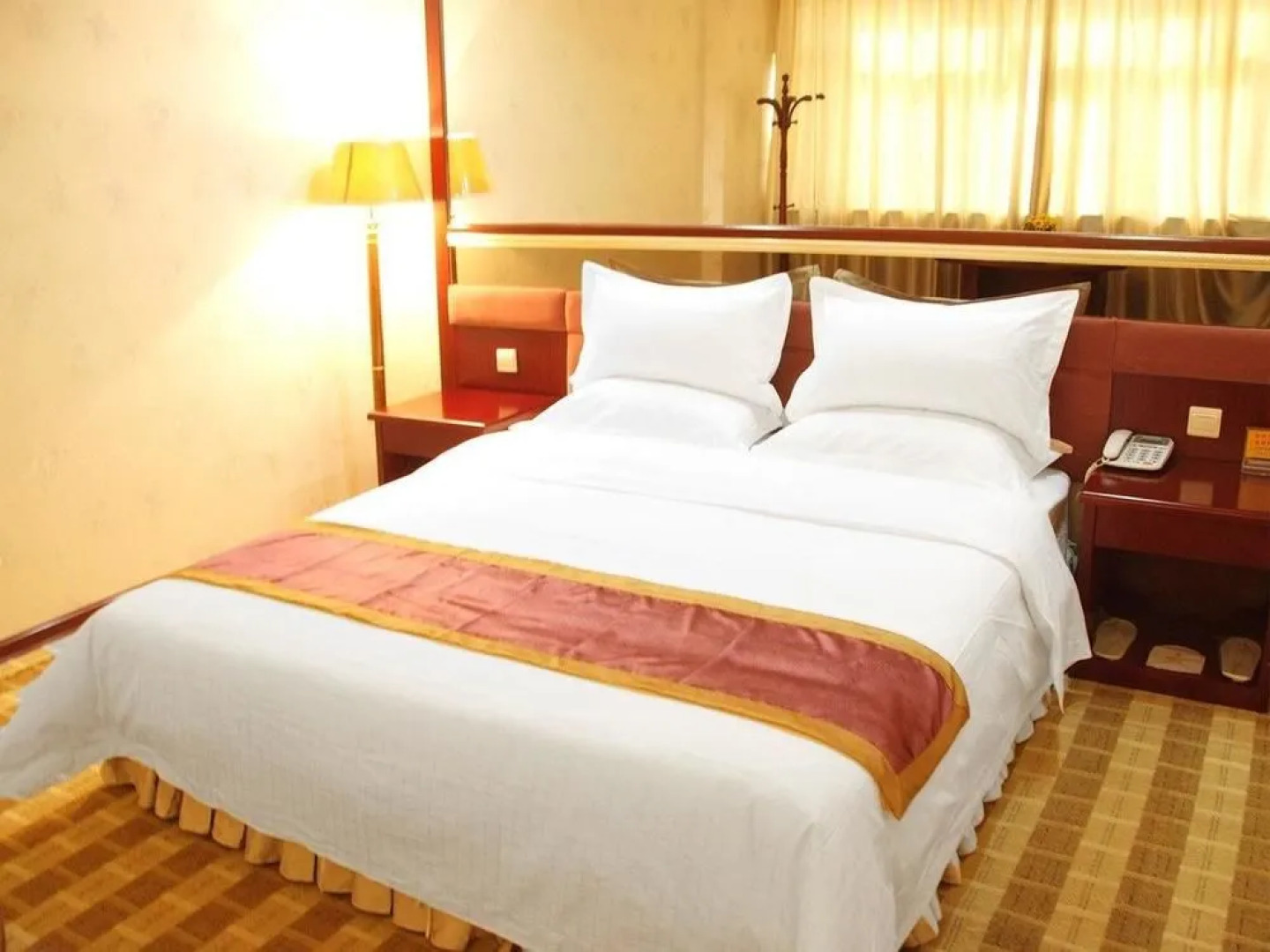 Zhongwei Wanrui Hotel