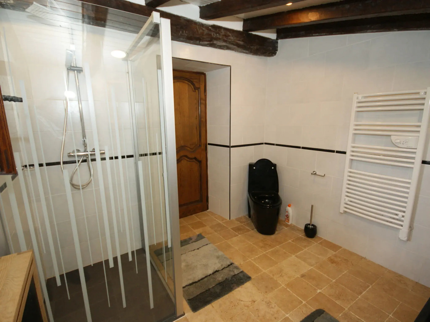 Lovely Périgord Holiday Home in Private Forest in Stunning Surroundings of Besse