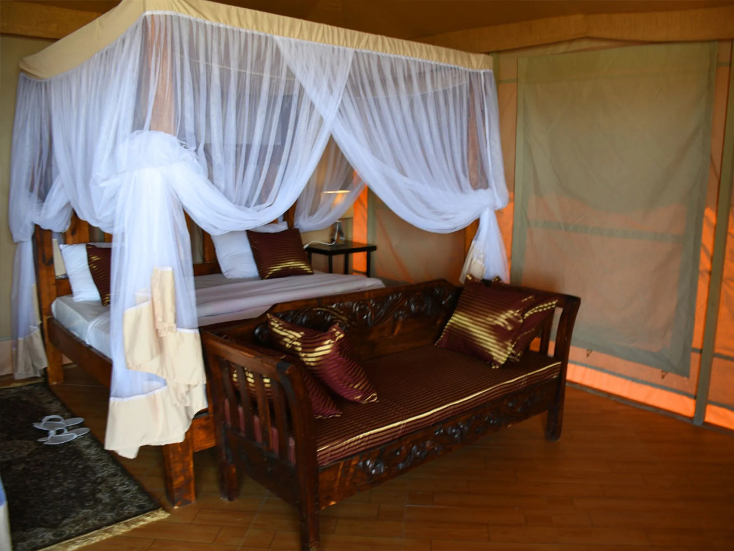 Serengeti Safari Lodge