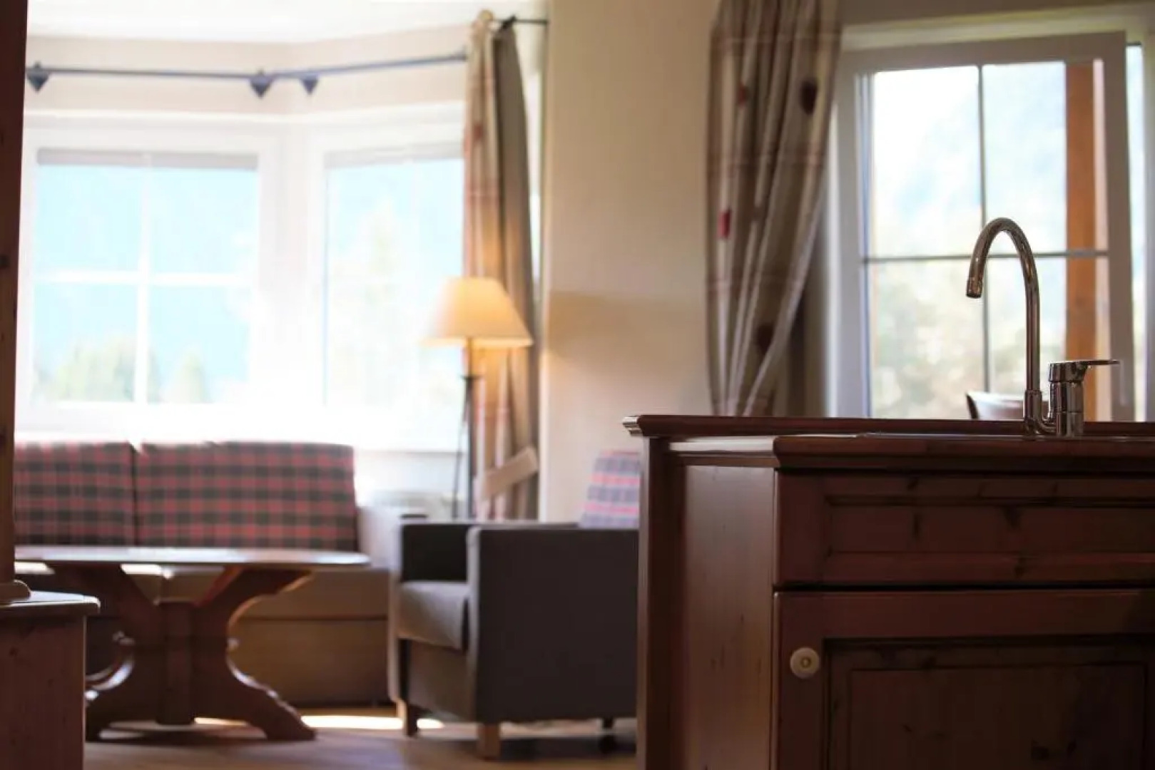 MONS suites wine passion