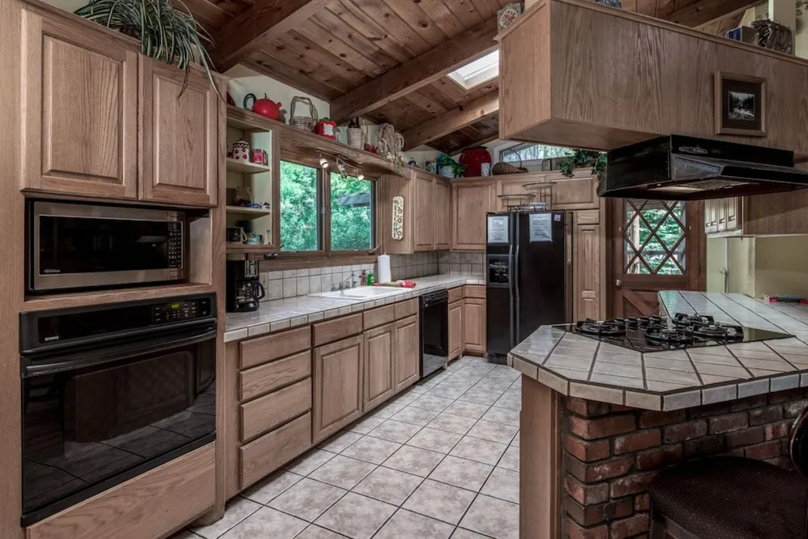 Lady Marmalade's River Cottage - Five Bedroom Cabin