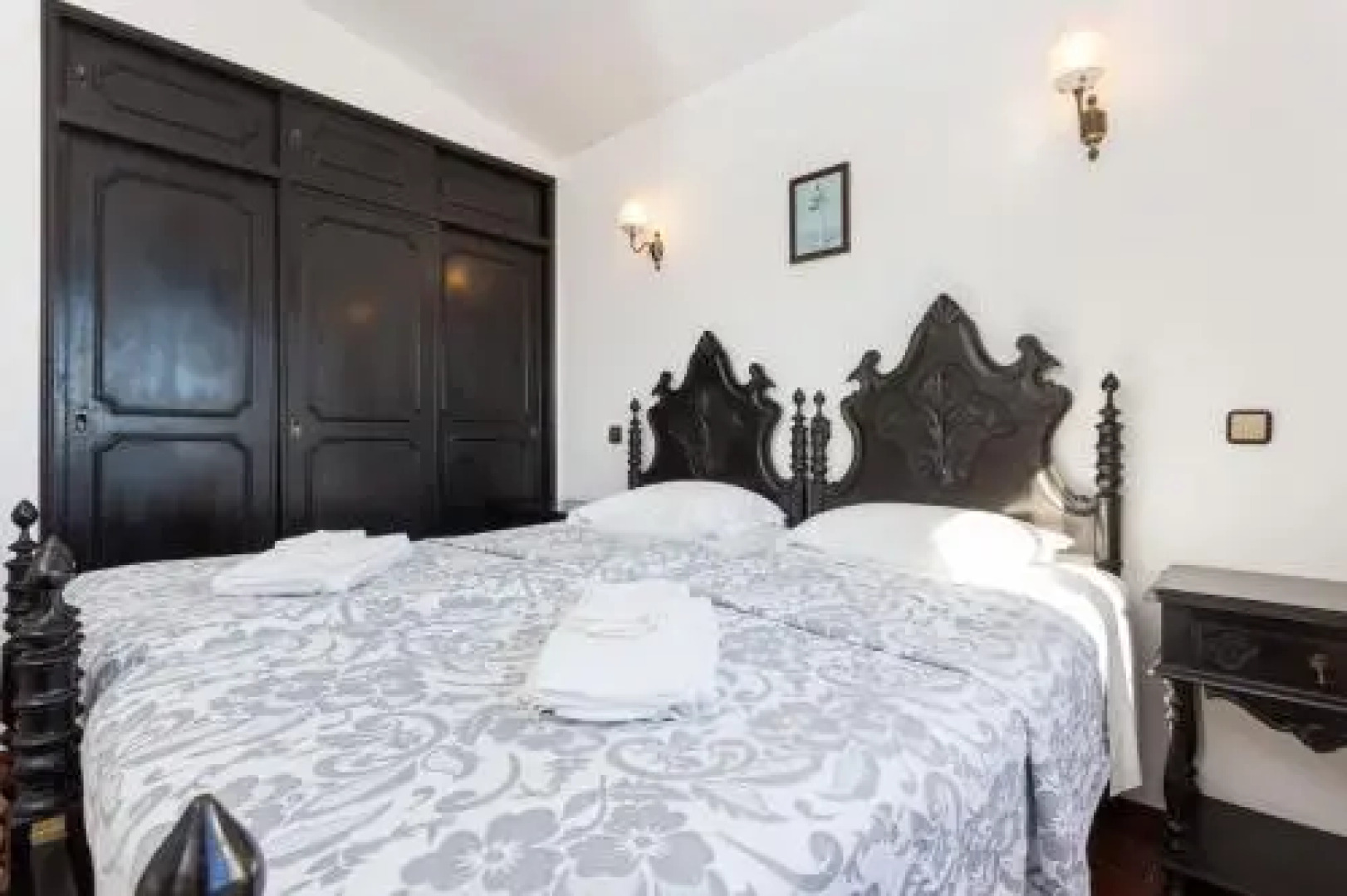 Mayer Luz Beach Apartments