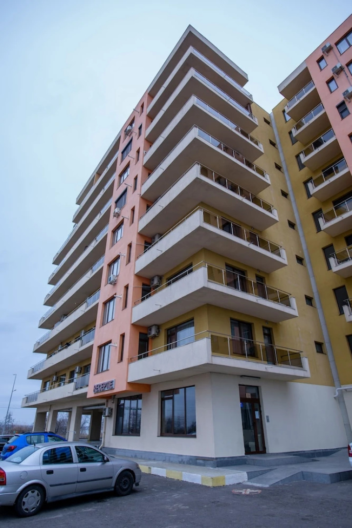 Summerland Apartment