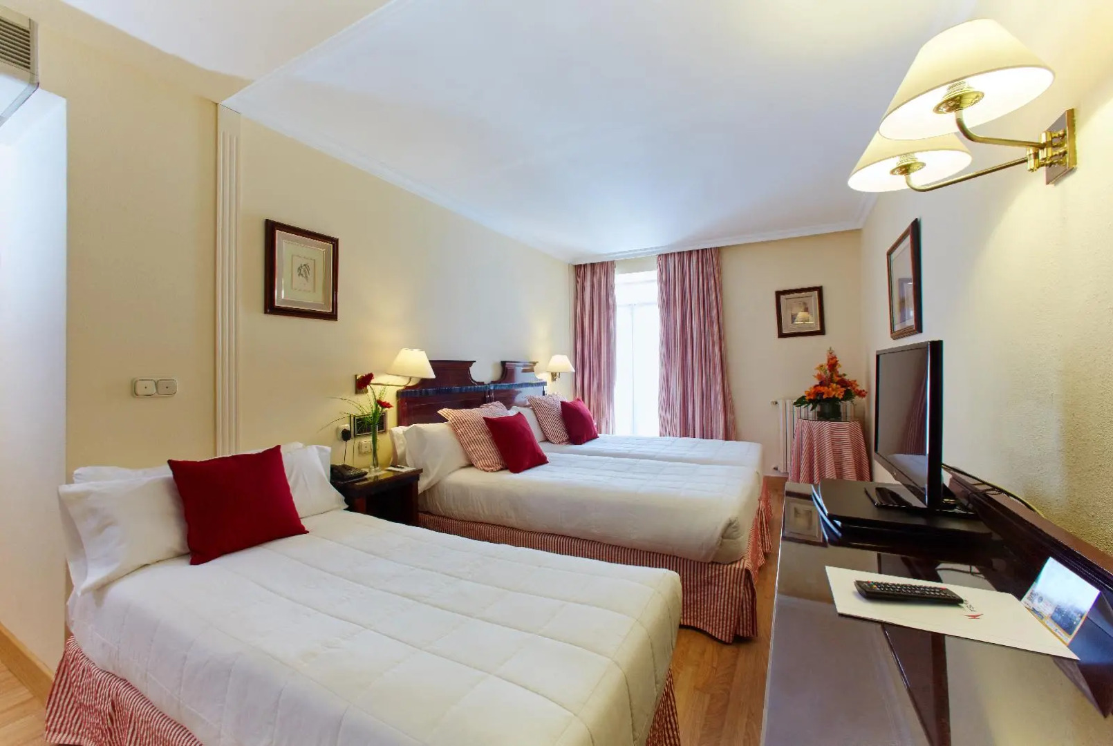 Отель Sercotel Hotel Europa