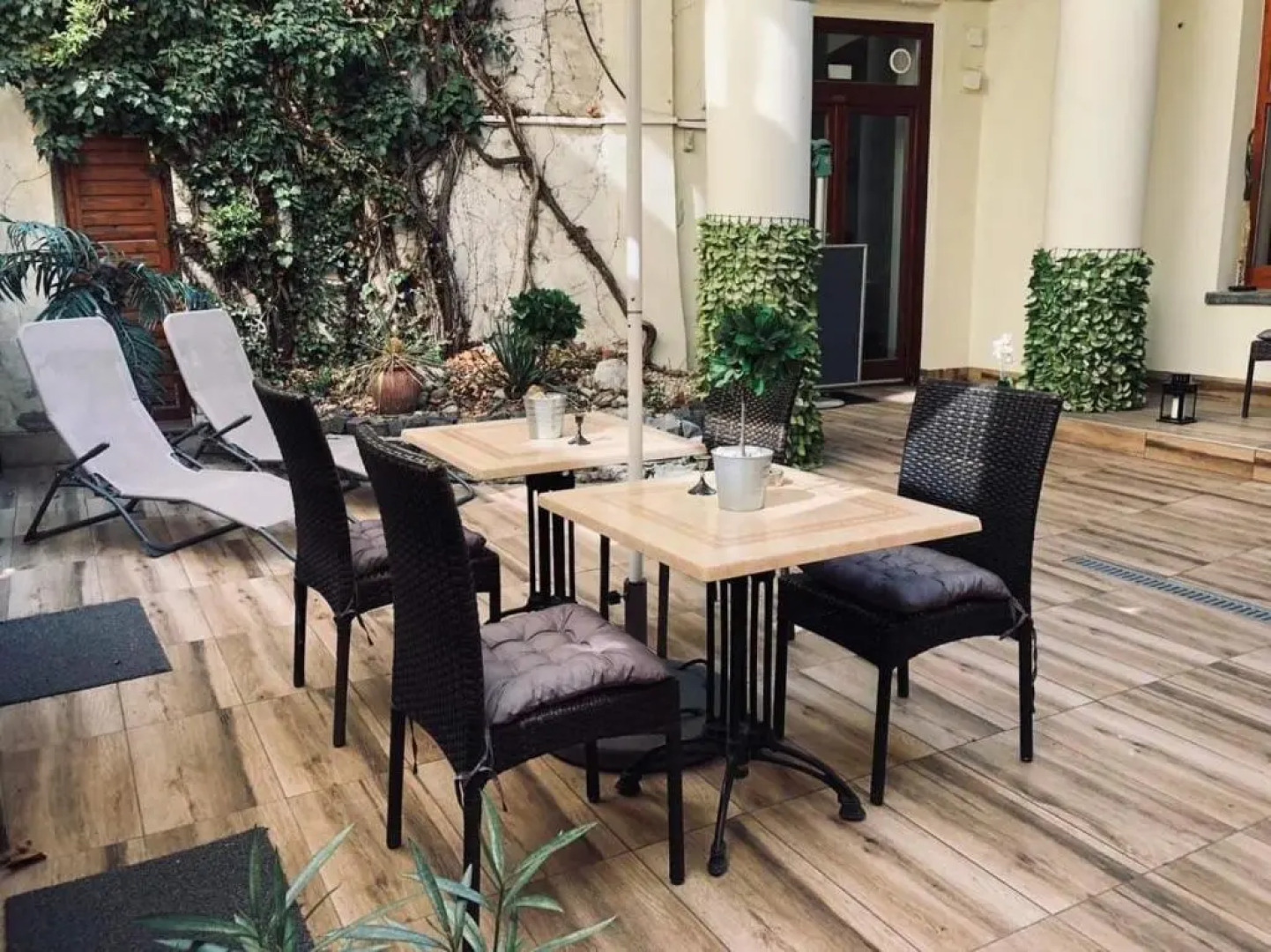 Átrium Panzió Hotel