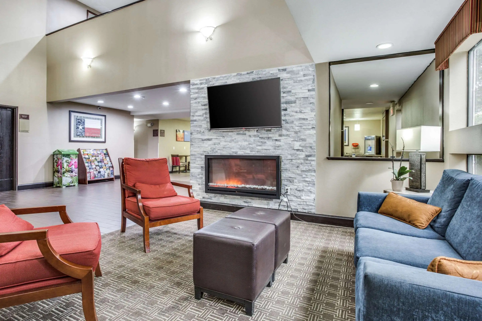 Comfort Inn & Suites Love Field - Dallas Market Center