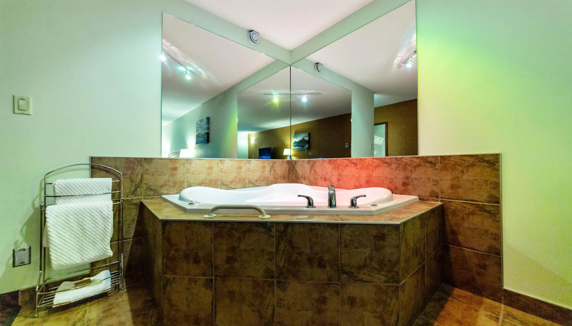 Service Plus Inns and Suites Calgary