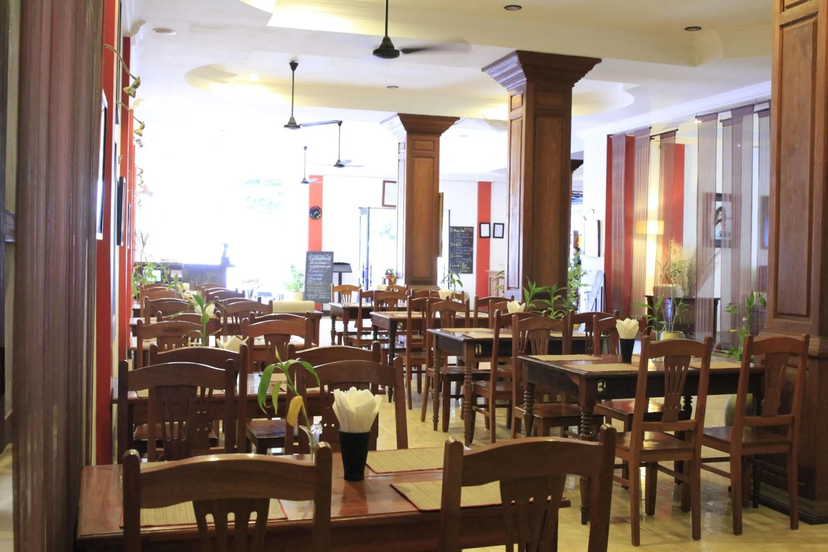 Heart Language Angkor Hotel - Hostel