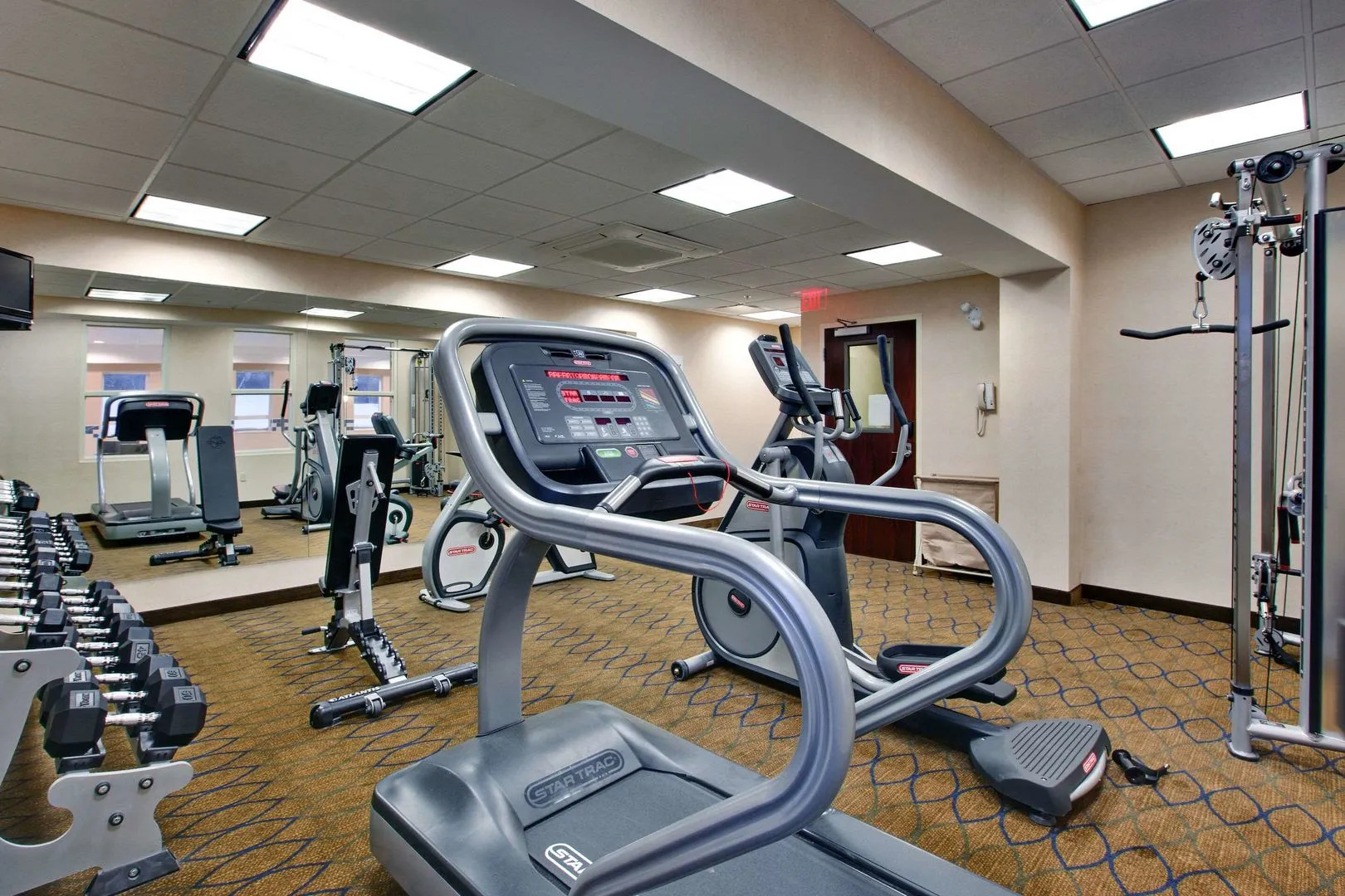 Holiday Inn Express and Suites Kincardine