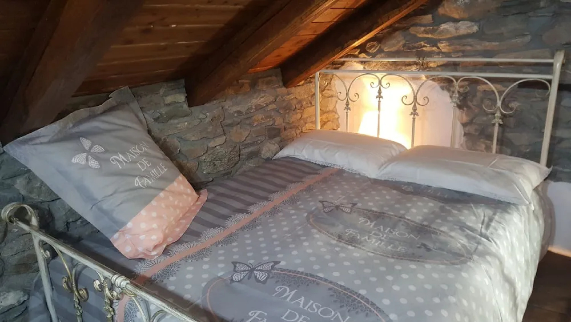 Charming Chalet With Panoramic View