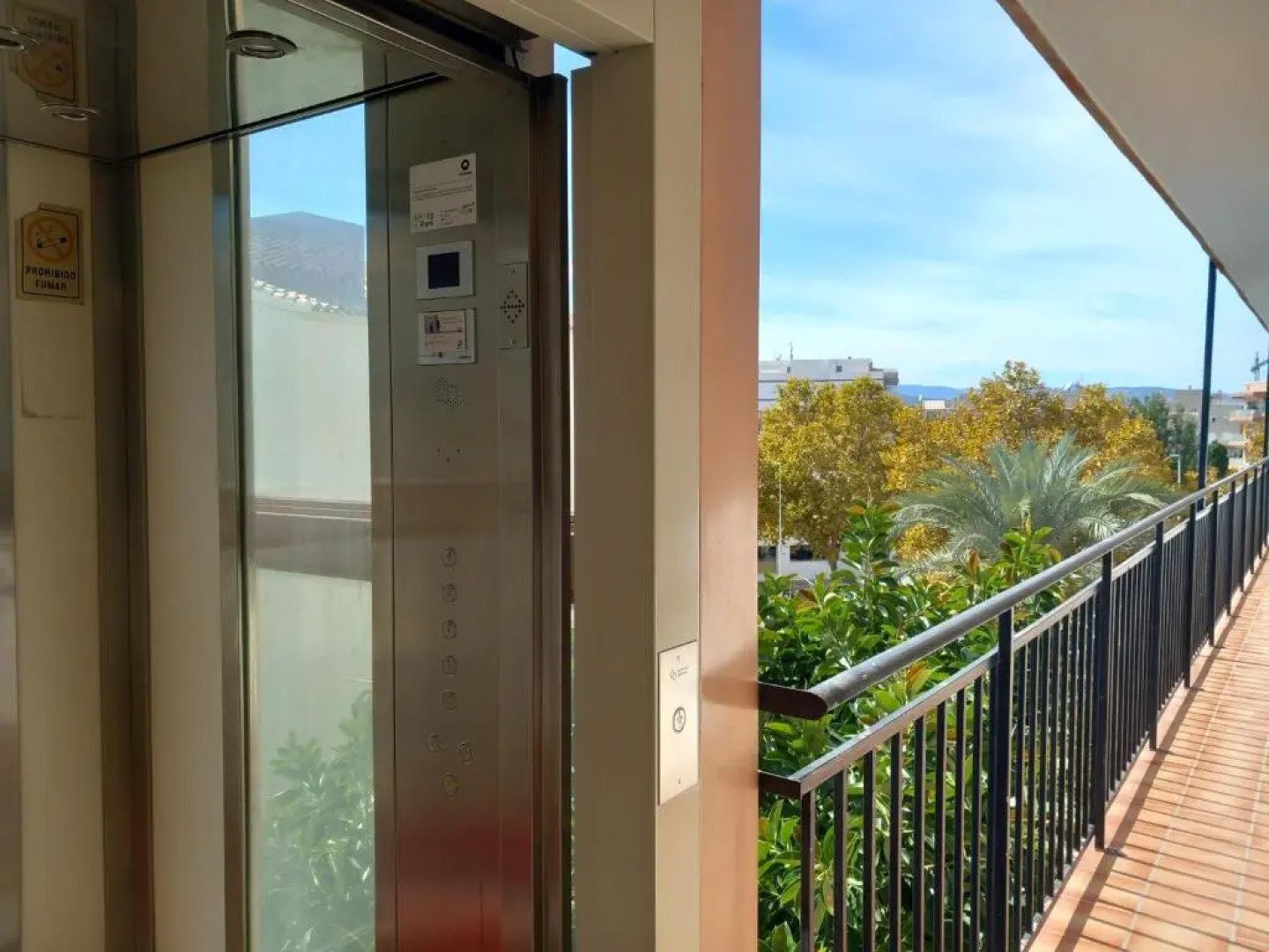 200 meters to Arenal Beach. 3 Bedroom Javea