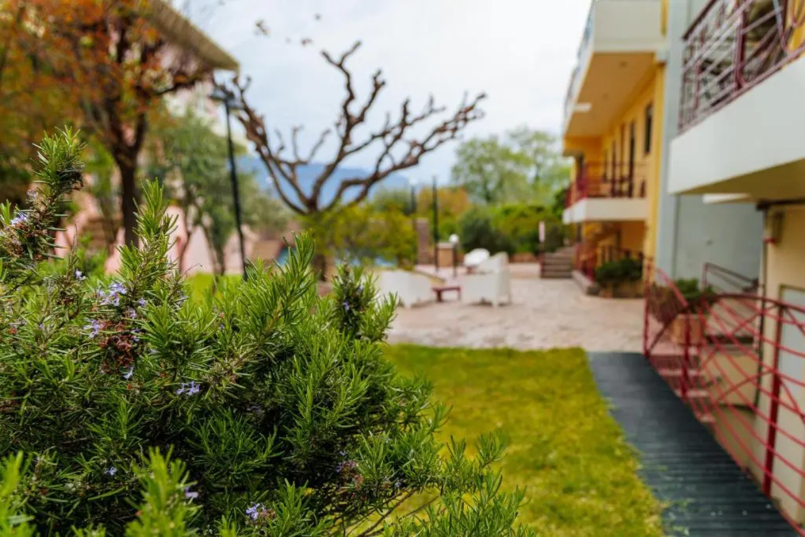 Pool View Apartment for 4 ppl @ Thin Alos Complex