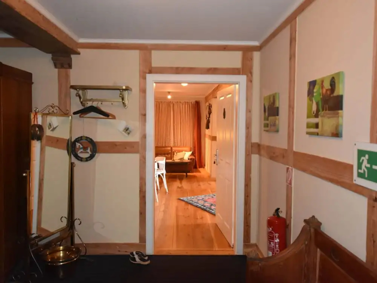 Besondere Ferienwohnung Bibliothek in Buschhagen