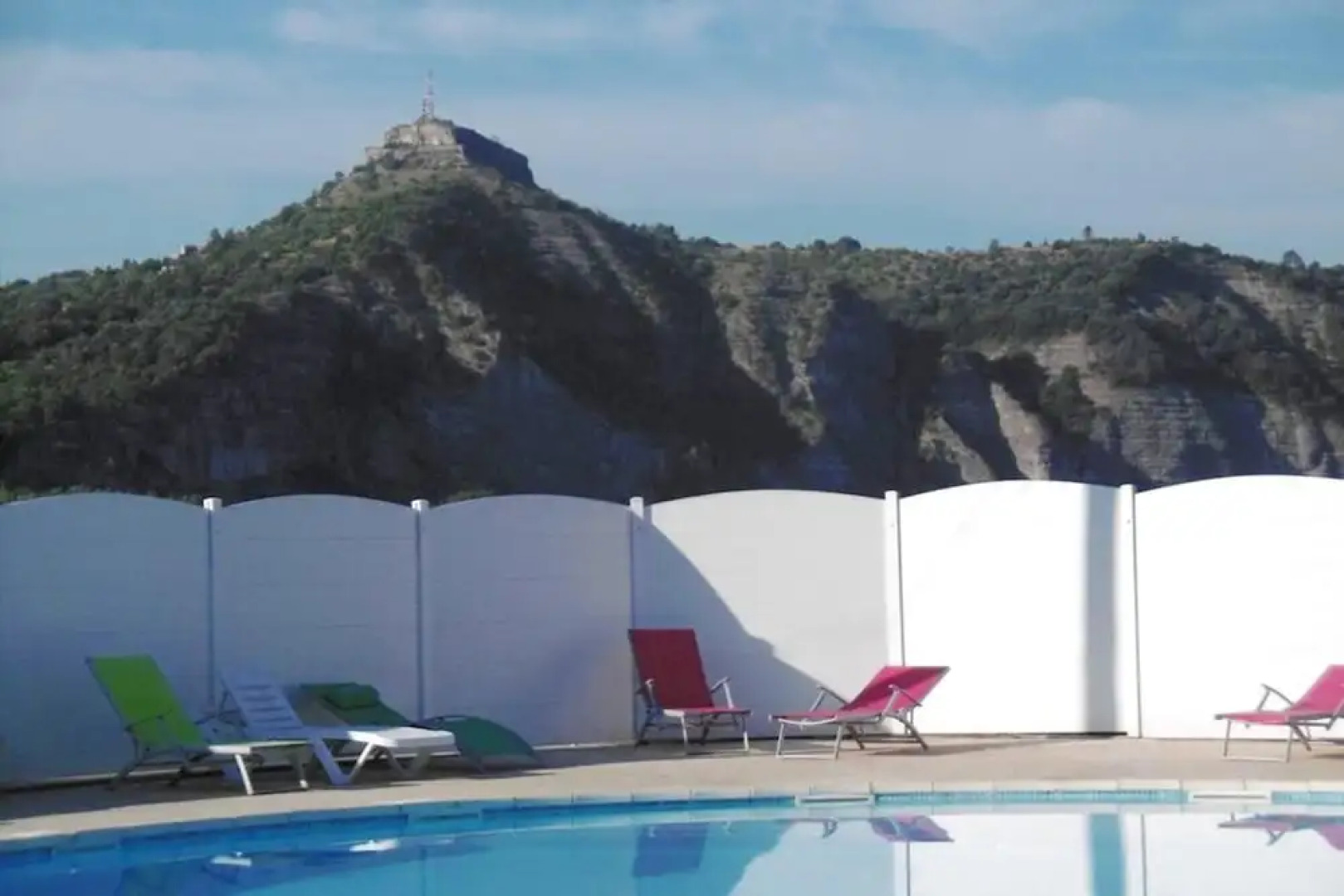 Bungalow With 2 Bedrooms in Ruoms, With Wonderful Mountain View, Shared Pool, Enclosed Garden