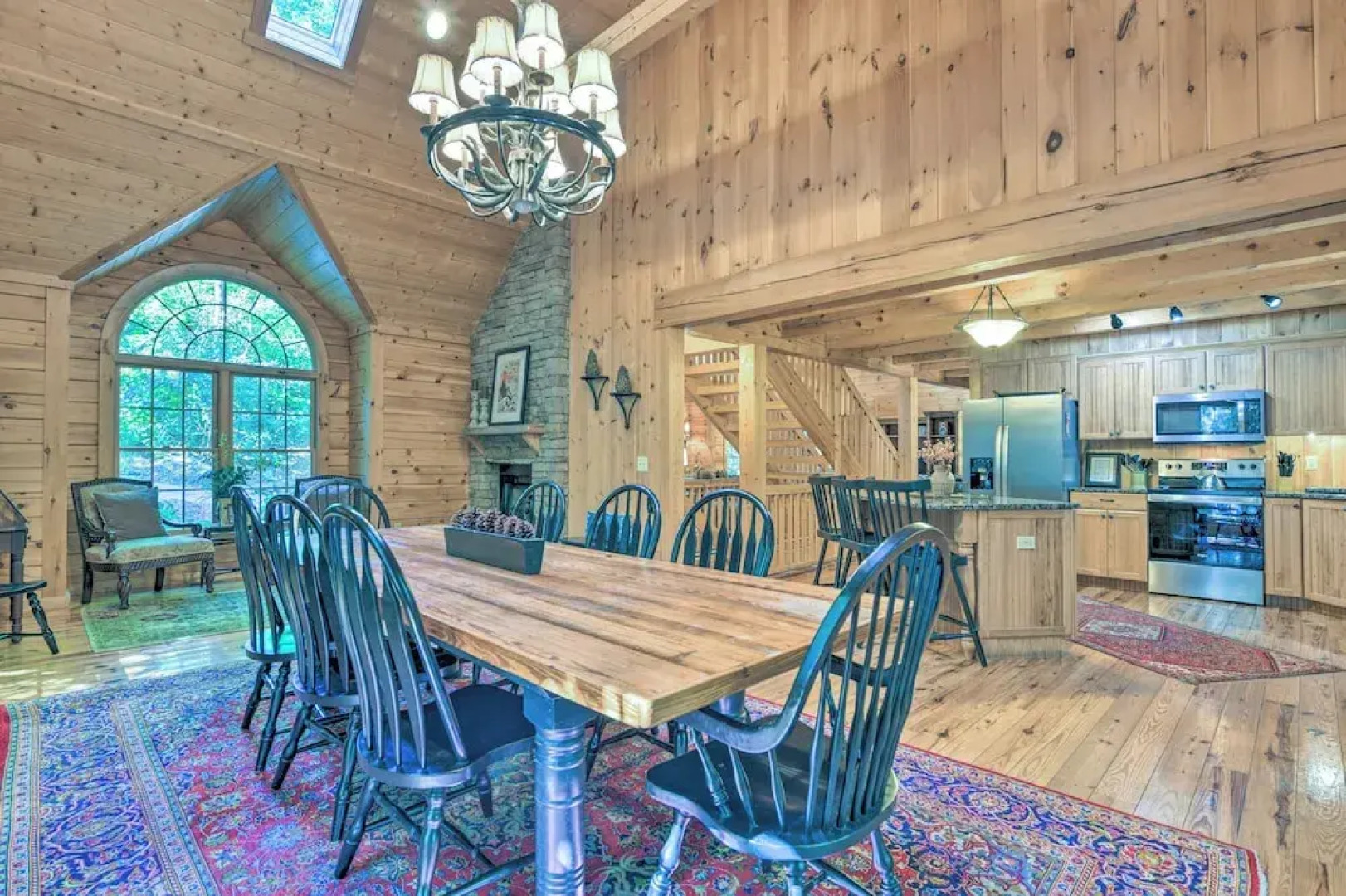 Luxury Cabin w/ Deck < 5 Miles to Sapphire Valley!