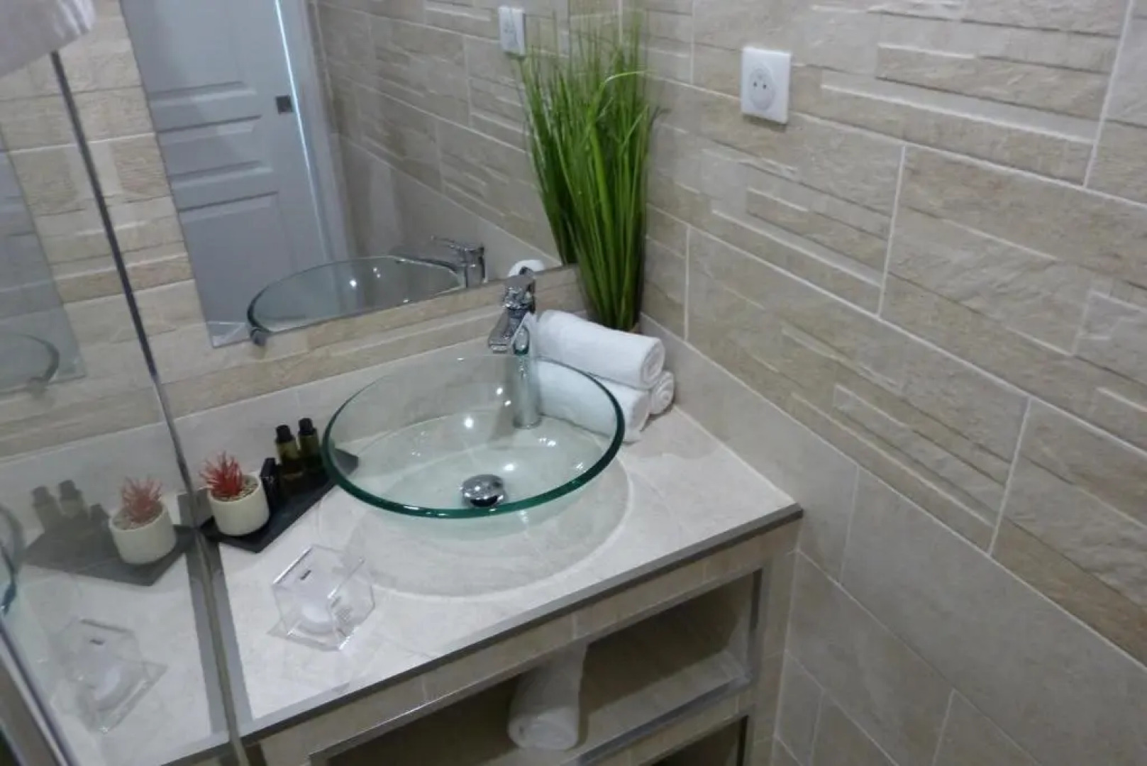 Mini villa T2 climatisée, vue mer, cosy & moderne