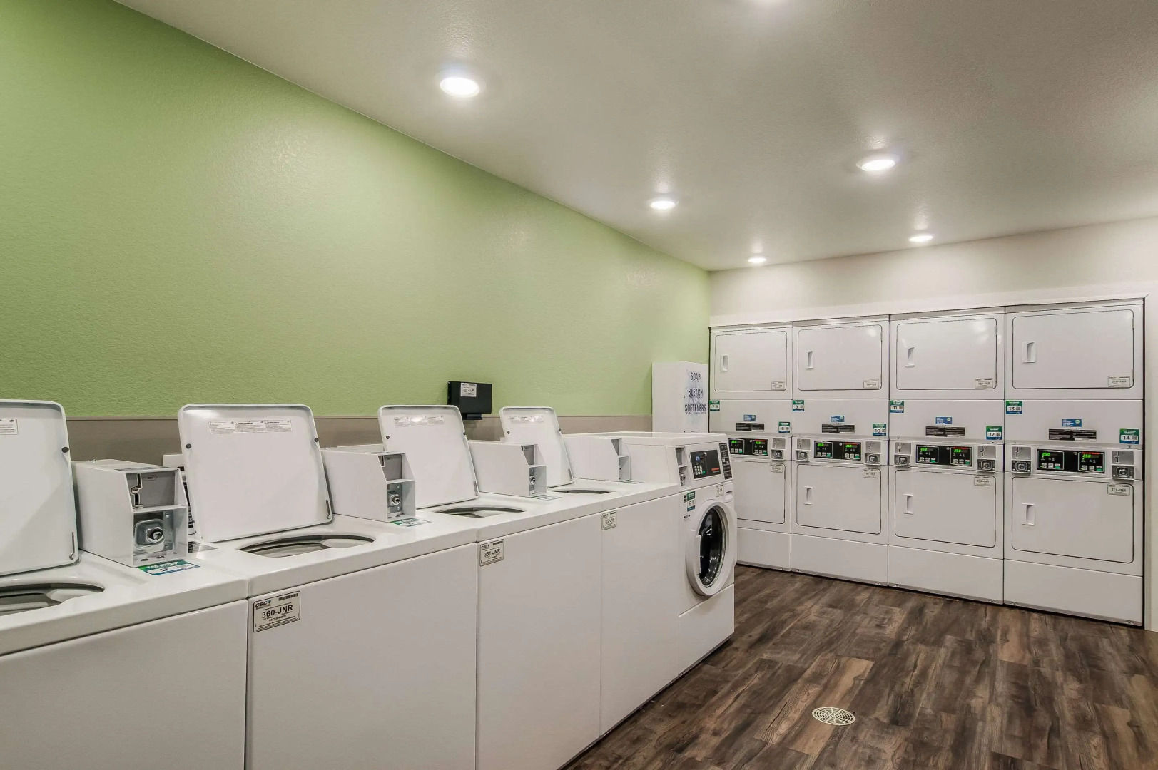 WoodSpring Suites Broomfield-Westminster