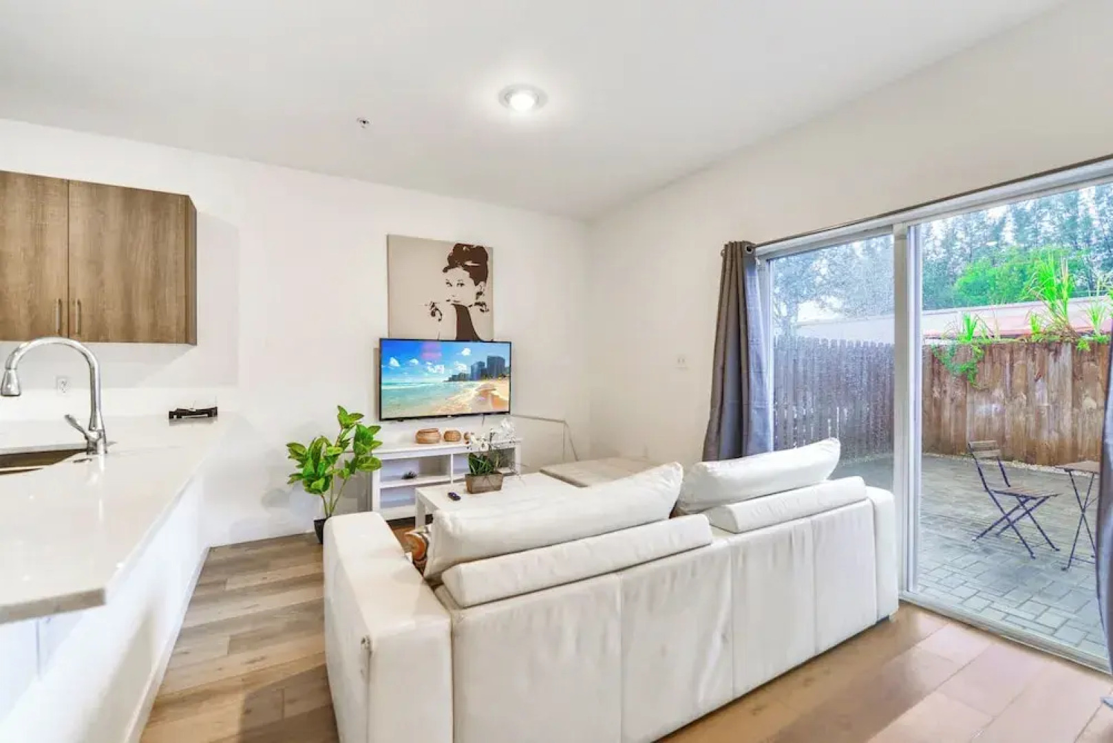 Stylish Townhouses by Design District