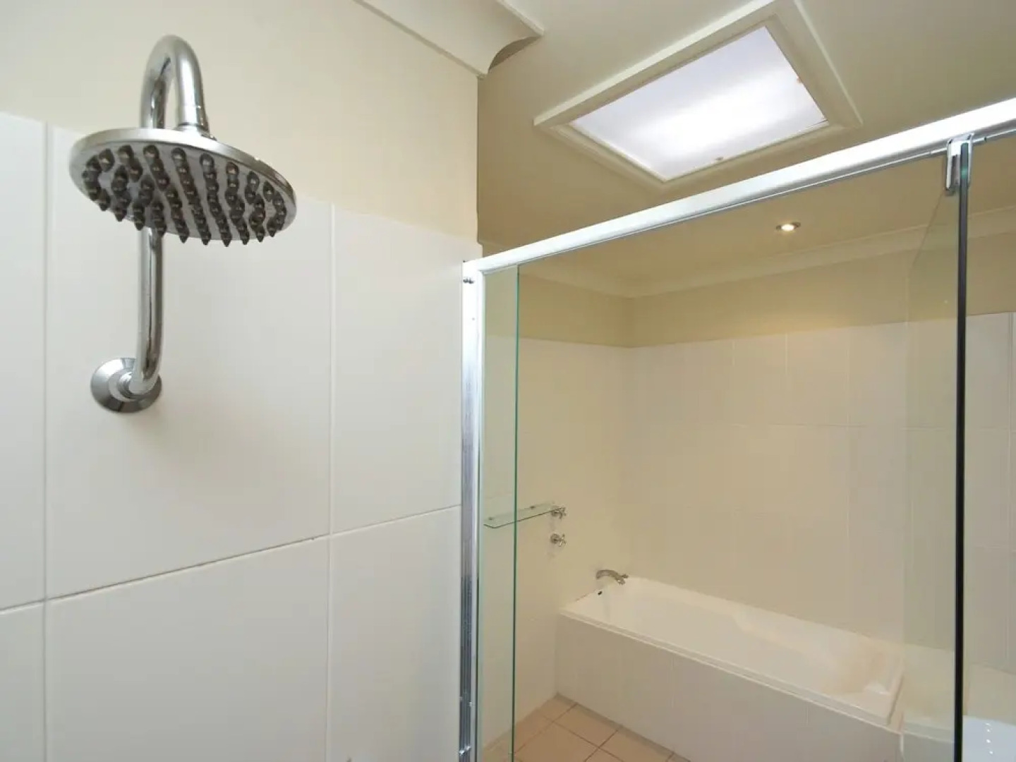 Pacific Blue Townhouse,  358/265 Sandy Point Road