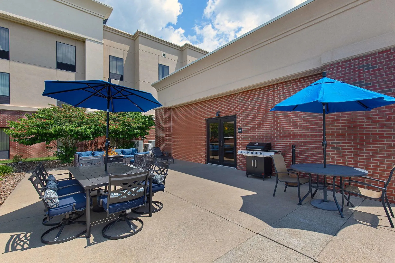 Hampton Inn & Suites Madisonville