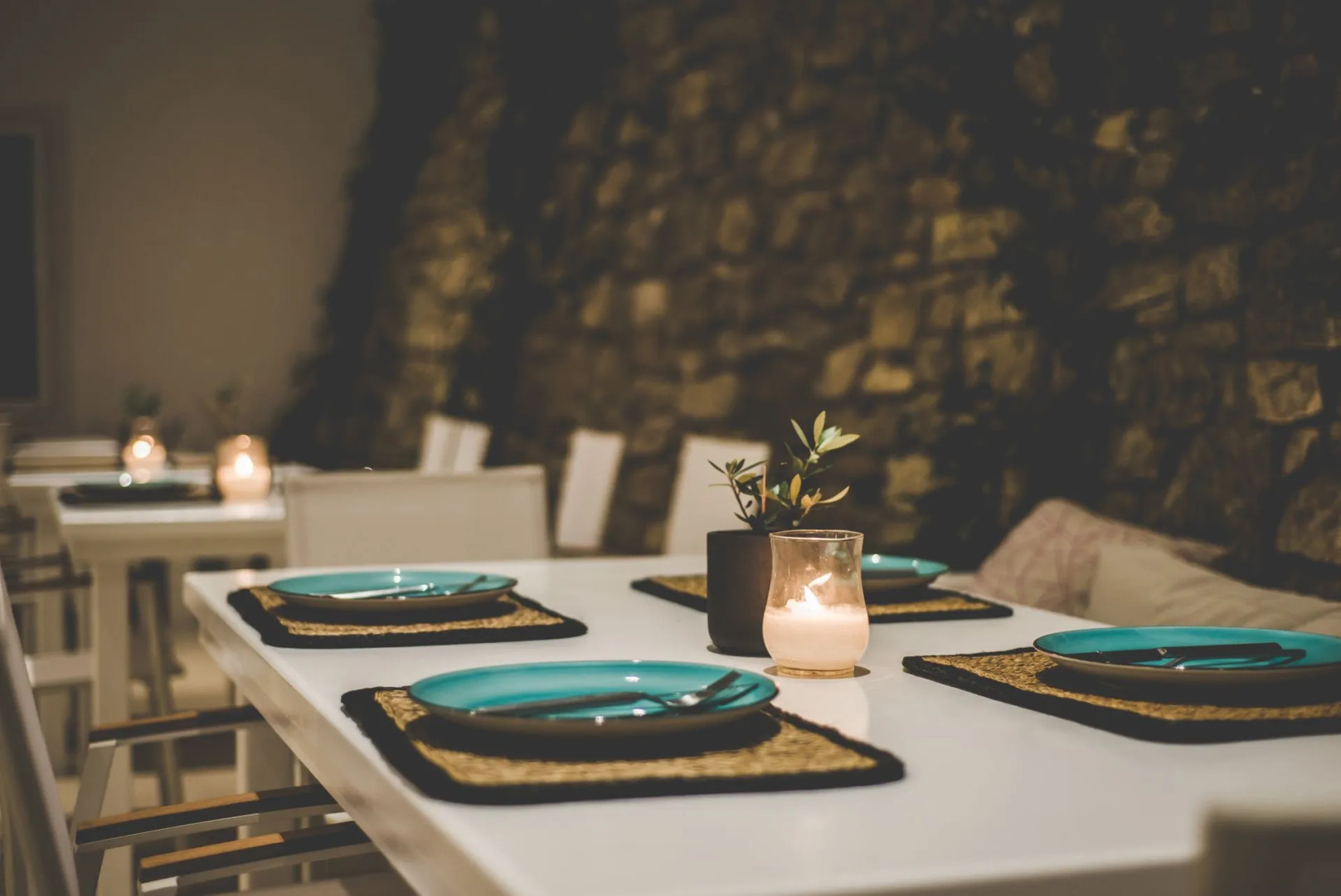 Super Paradise Hotel