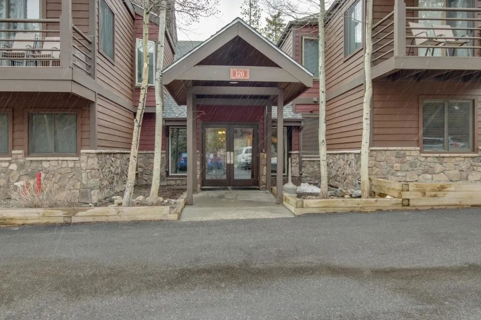 Wildwood Suites Apartment