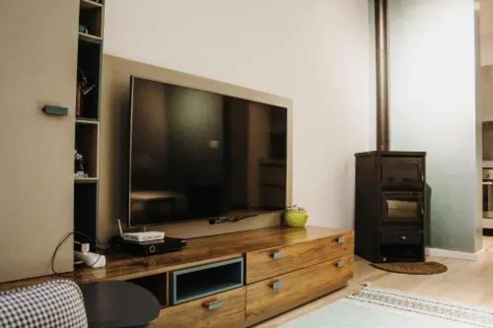 Ivy Lalzi Bay Beach House