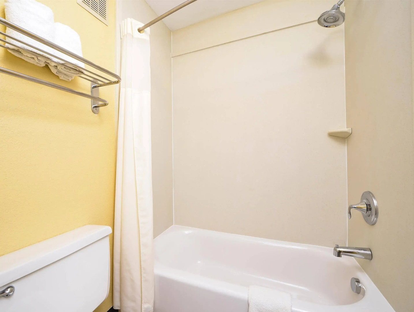 Xecutive Inn and Suites