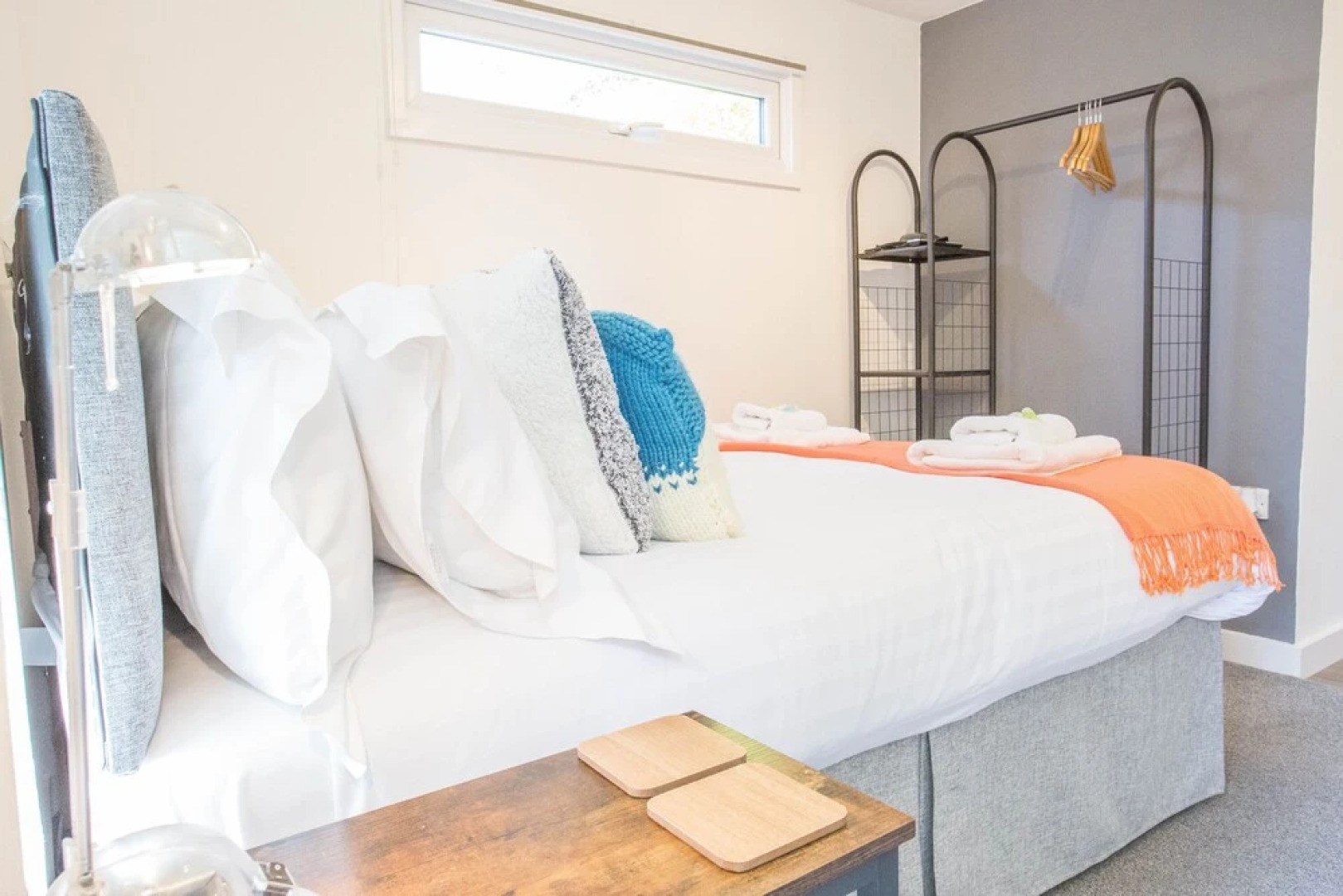 Snug with Views of the Chilterns