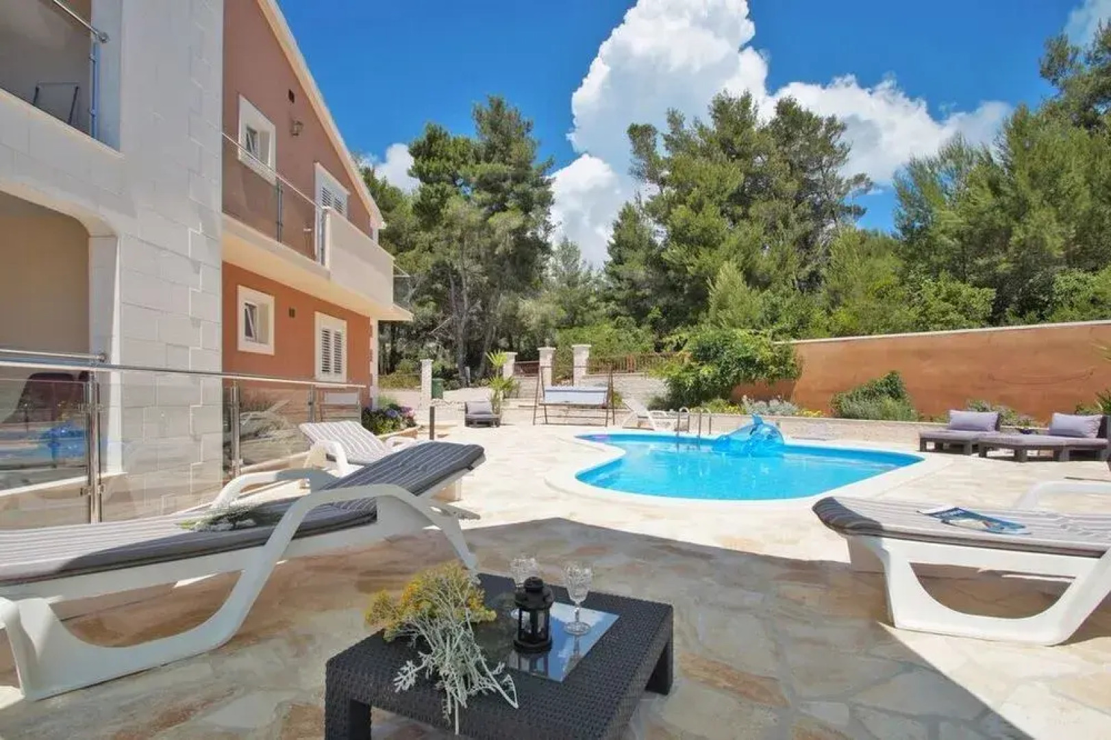 Apartments Milina Nova