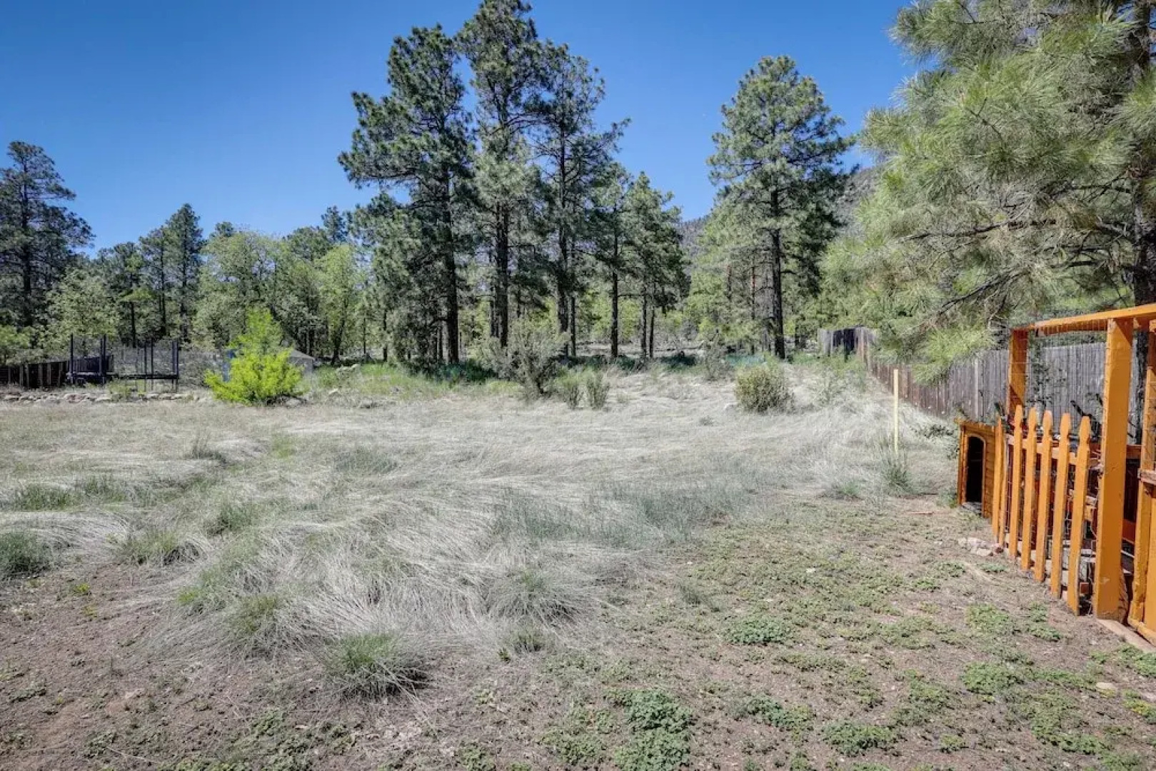 Spacious Flagstaff Home w/ Hot Tub & Fire Pit!
