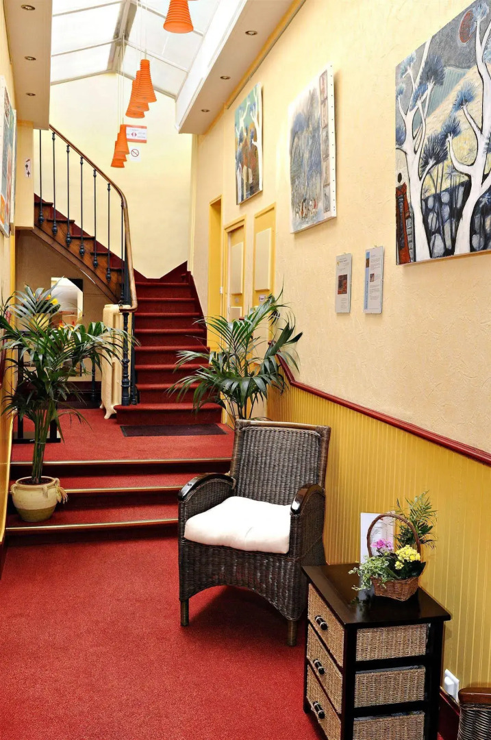 Citôtel le Plat dEtain