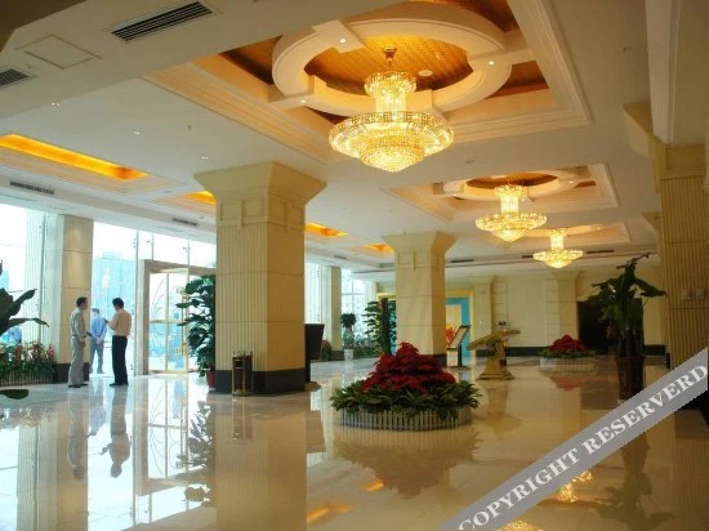 Xiangyang Oriental Hawaii Holiday Hotel