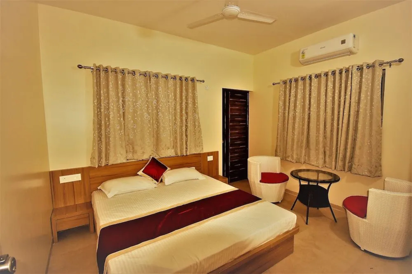 Whistling Bamboos Apartment