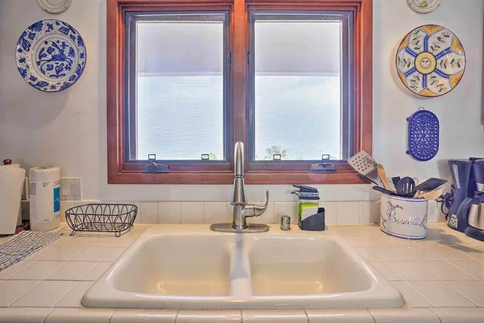 Quiet Avalon Getaway Villa w/ Ocean View & Balcony