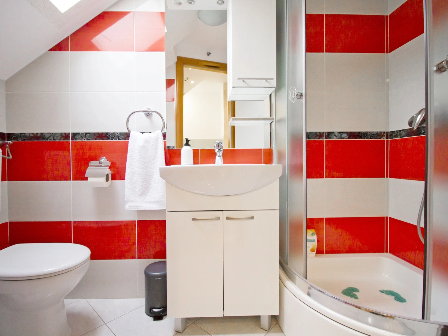 Apartments & rooms Rina