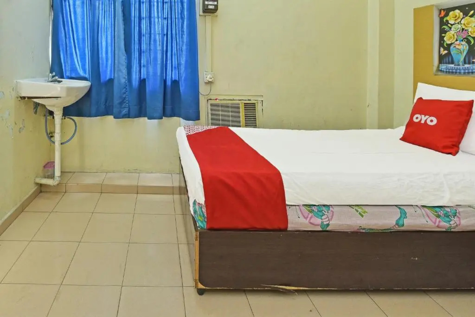 Spot On 90625 Super Green Grass Hotel