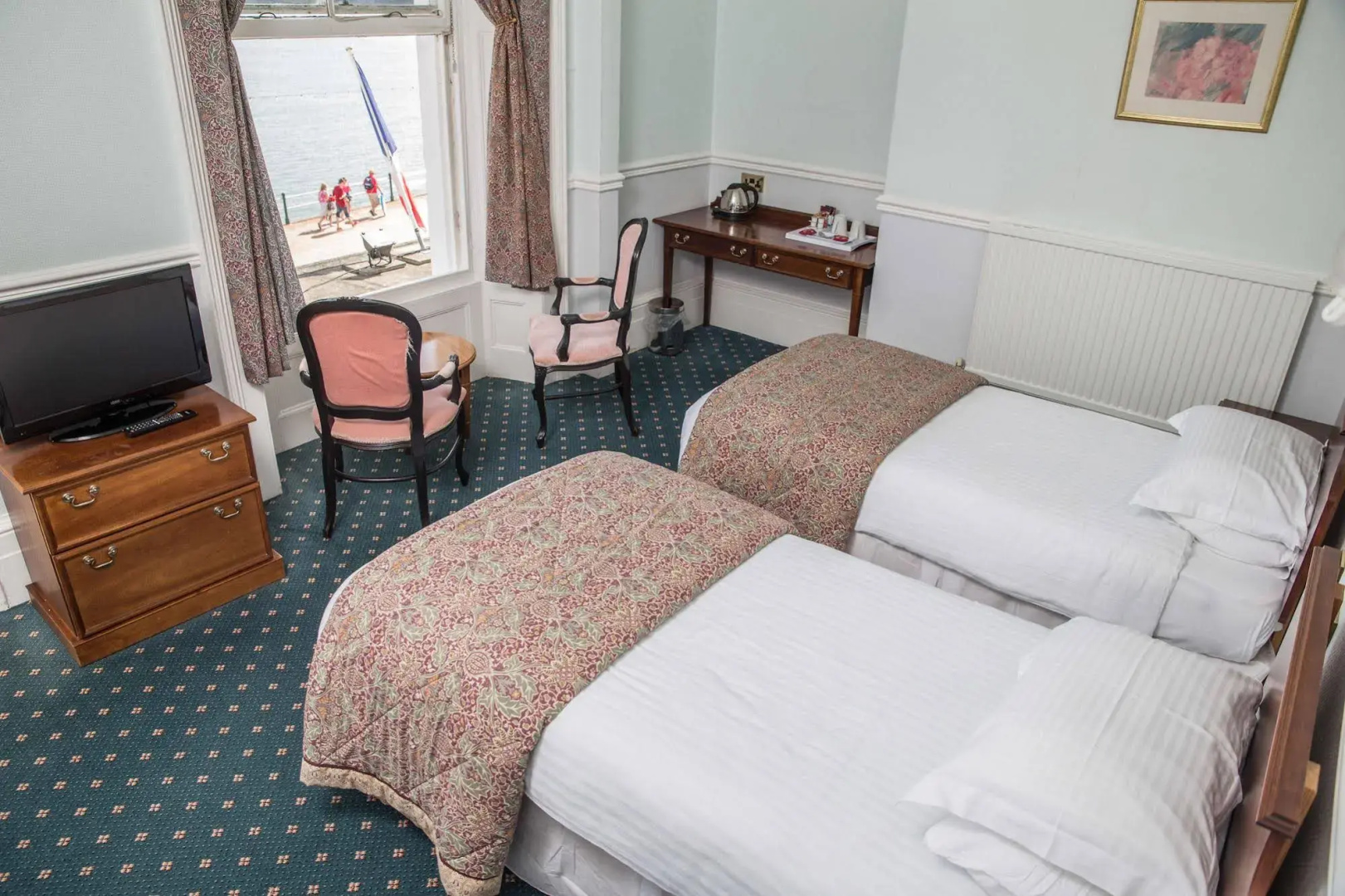 The Queens Hotel