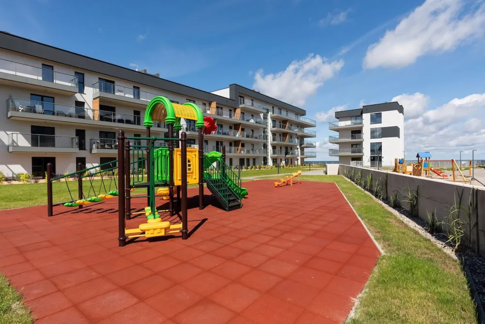 Gardenia Seaside 2 Apartments by Renters