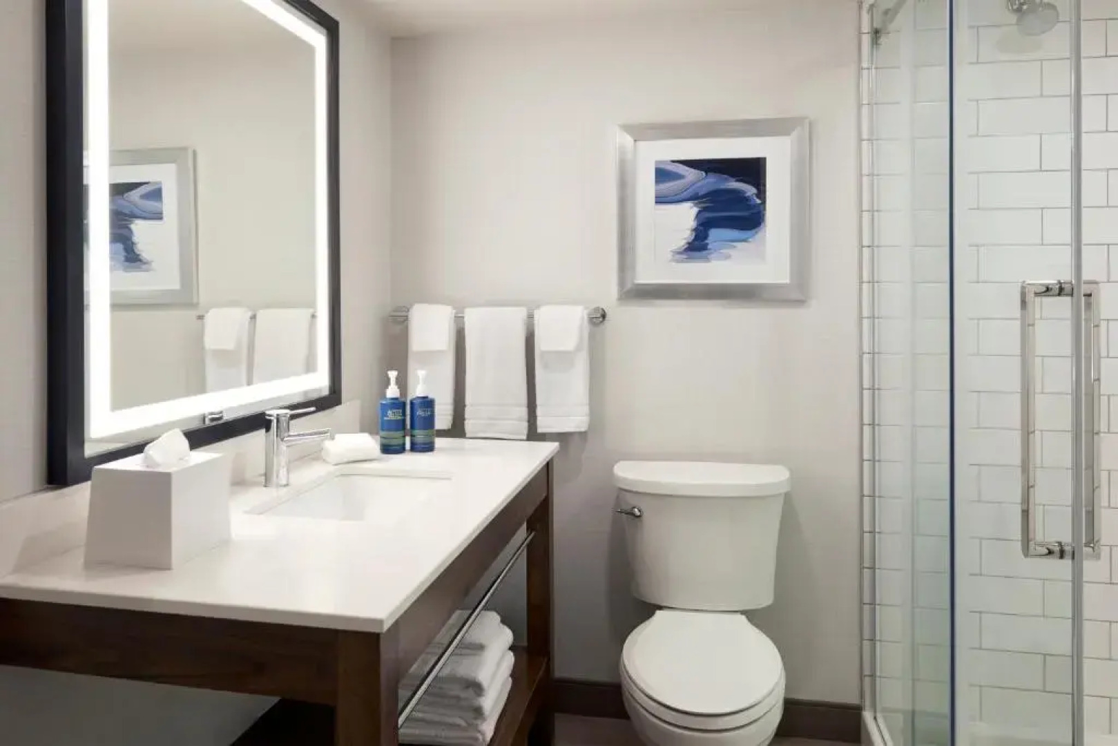 Four Points by Sheraton Point Edward Sarnia