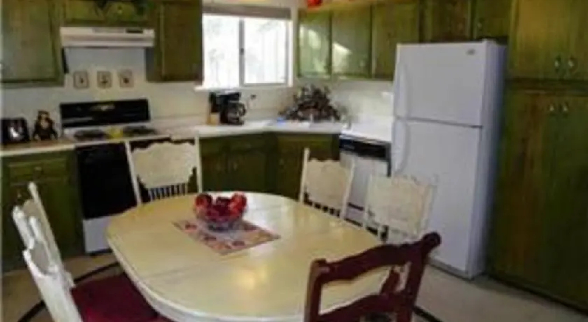 RedAwning Sugar Bear