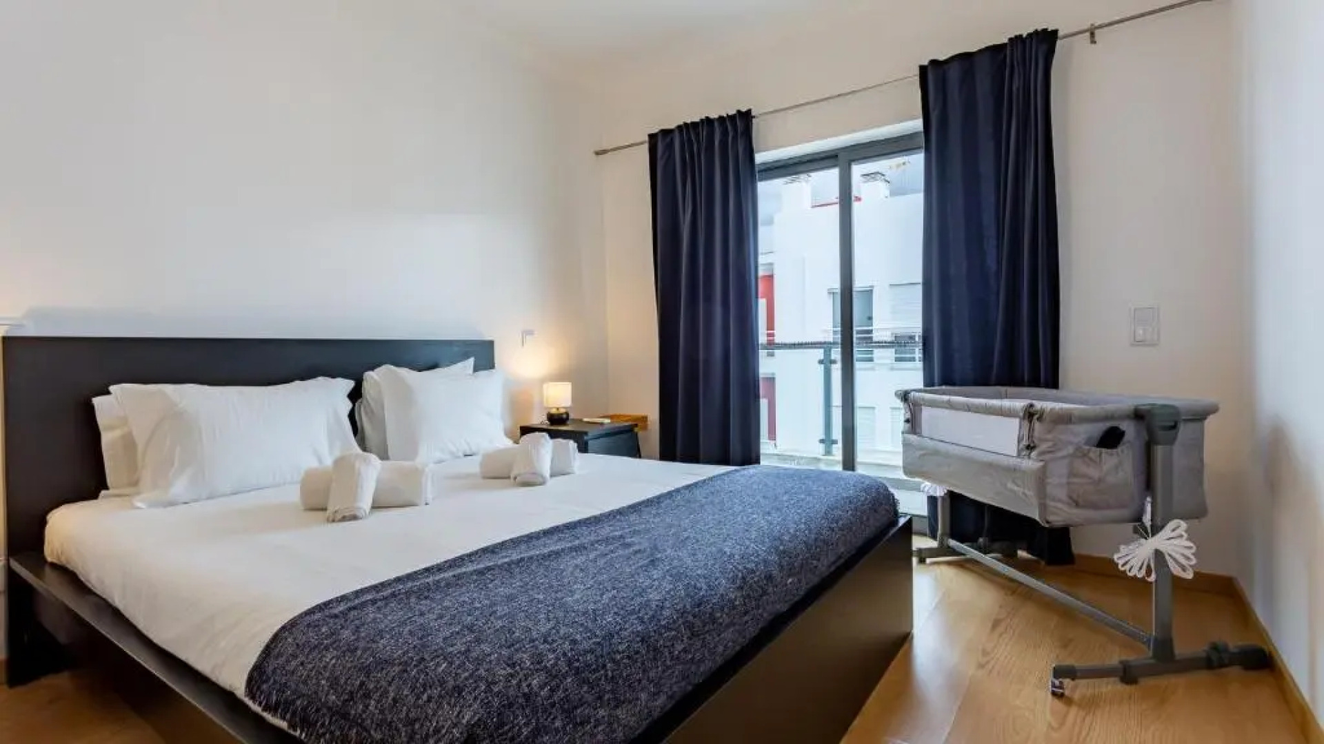 Spacious & Modern 3BDR Apartment in Algarve by LovelyStay