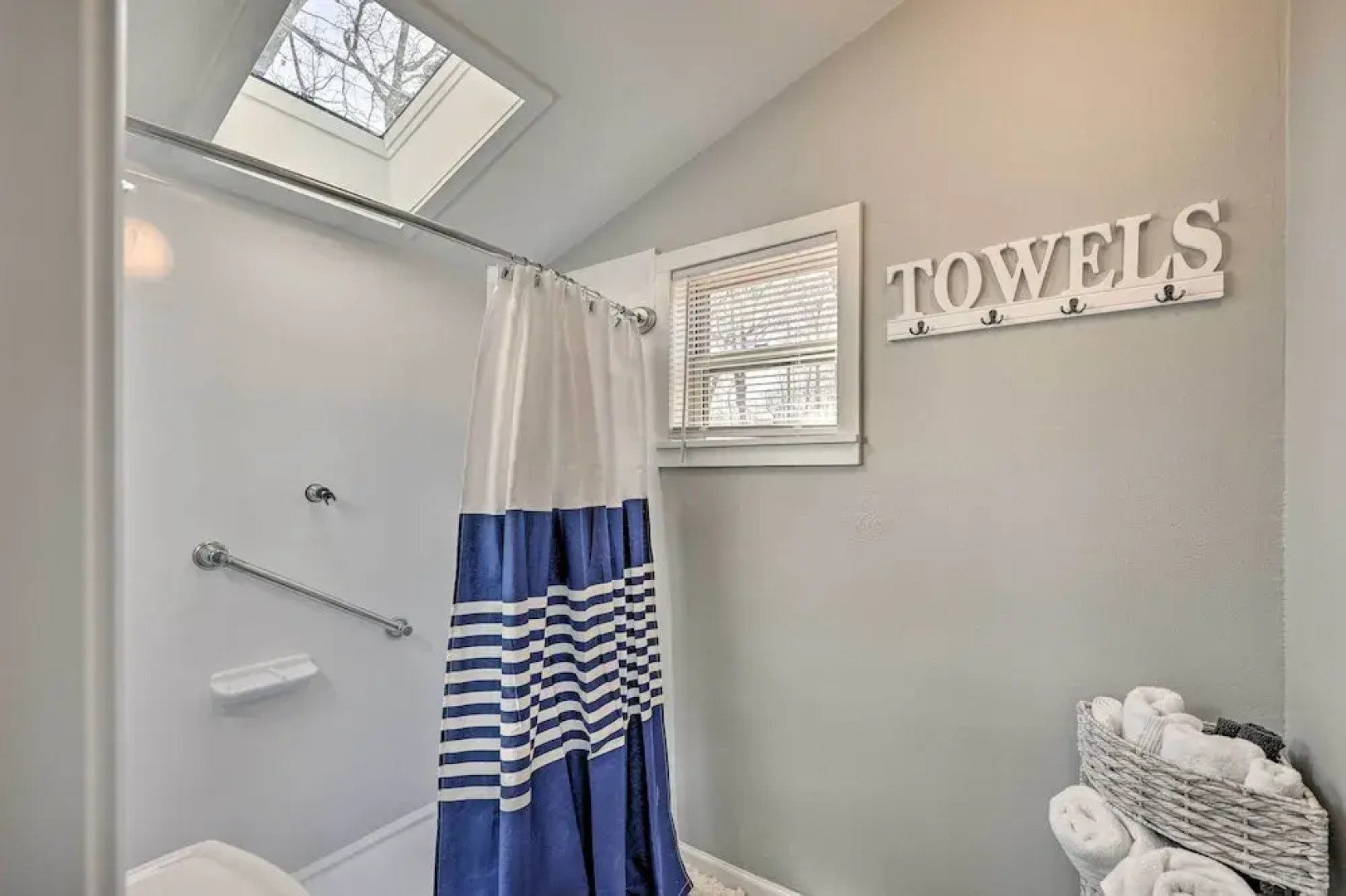 Private Dock & Deck: Lakefront Hot Springs Home!